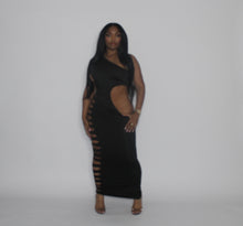 Sculpted Muse in black